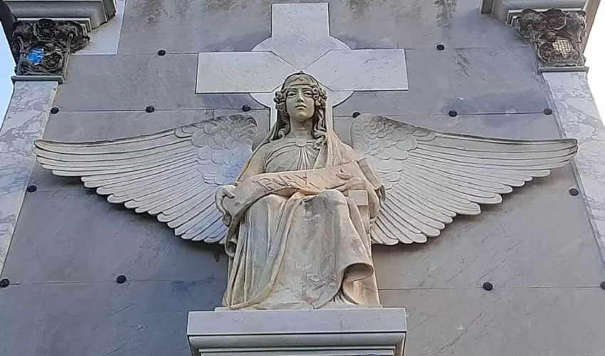 Visita Guidata Il Cimitero di Bonaria tra Storia e Arte